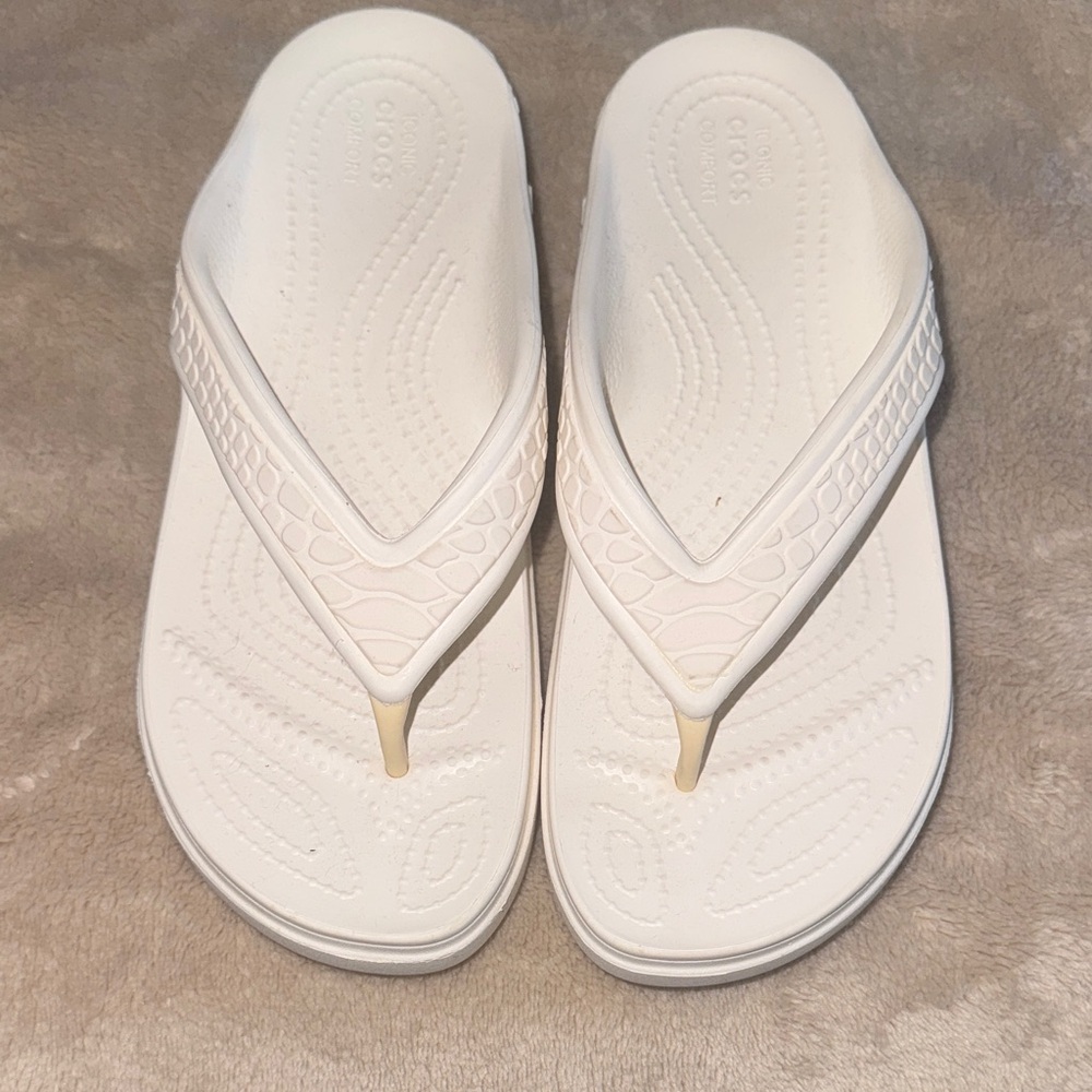CROCS White Textured Sandals
